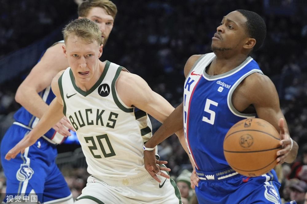 的防守篮板 的防守篮板