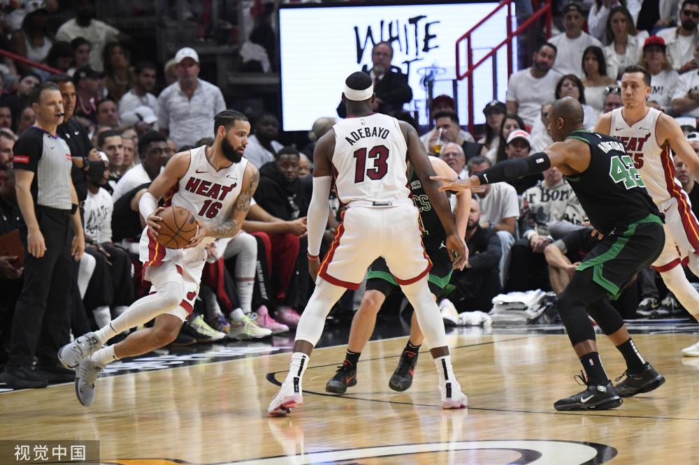 凭借坚定的 凭借坚定的