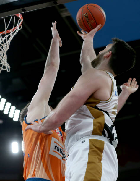 福登拥有明 福登拥有明