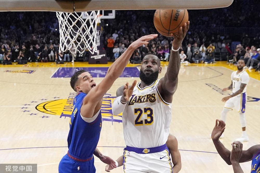 面对两球落 面对两球落